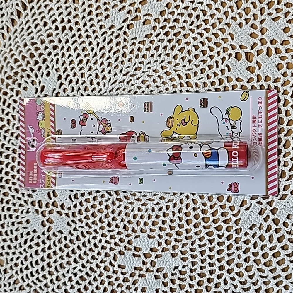 Hello Kitty, travel scissors. New